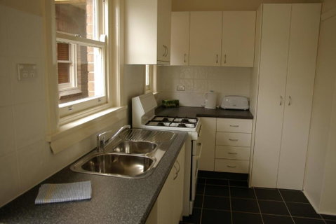 Accommodation Sydney Rockdale - 2 Bedroom Pet Friendly Budget Apartments With Balconies - Geraldton Accommodation 1