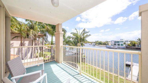 Air Conditioned Pet Friendly Canal Home With Wifi - Geraldton Accommodation 0
