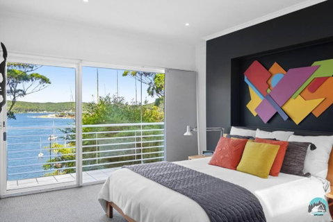 Aircabin - Daleys Point - Waterfront Retreat House - Geraldton Accommodation 3