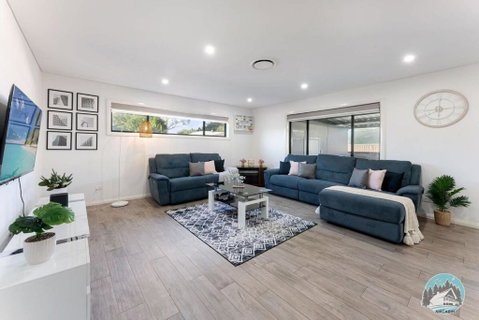Aircabin - Guildford - 3 Beds Spacious House - Geraldton Accommodation 0