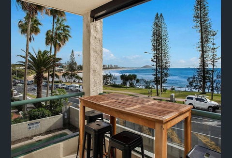 Alexandra Headland Beach - Stunning Views ZF9 - Geraldton Accommodation 1
