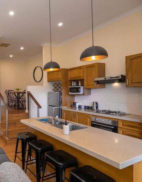 Alfies On Albert Daylesford - Geraldton Accommodation 2