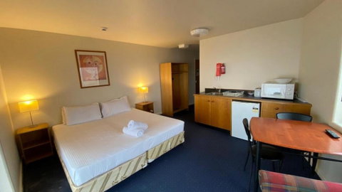 Alpine Heights 14 - Geraldton Accommodation 3