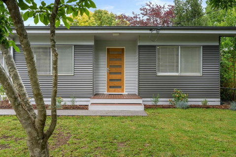 Alpine View Cottage - Geraldton Accommodation 1