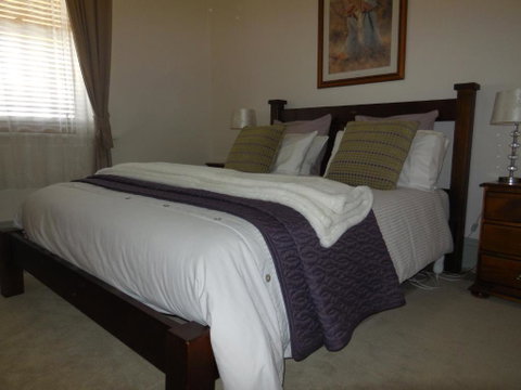 Amalie Cottage Waikerie Unit 1 - Geraldton Accommodation 3