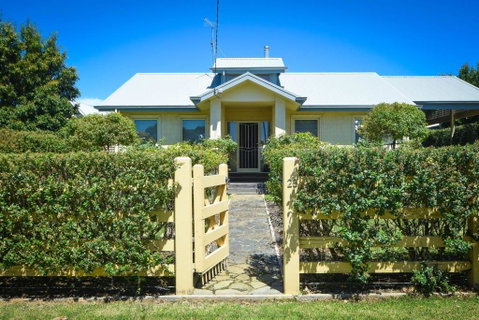 Anker - Geraldton Accommodation 0