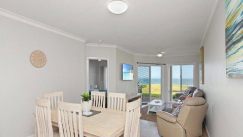 Apartment 14 - The Meridian - Geraldton Accommodation 1