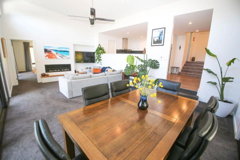 Apex Villa - Geraldton Accommodation 4
