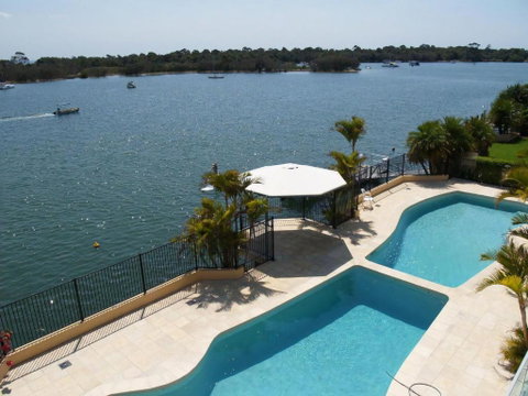 Aqua Linea 6 Noosa Parade 82 - Geraldton Accommodation 1