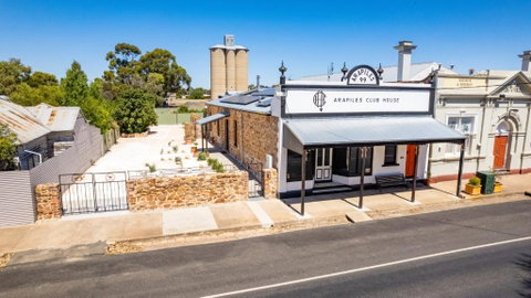 Arapiles Crash Pad - Geraldton Accommodation 1