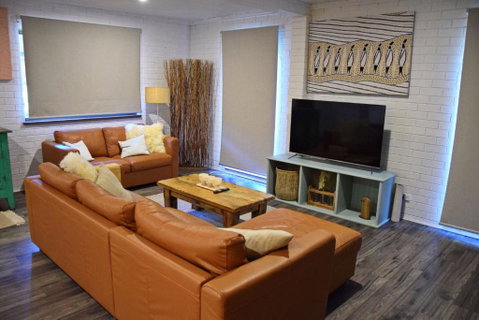 Arcos - Geraldton Accommodation 2
