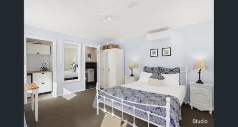 Aroha Studio - Geraldton Accommodation 0