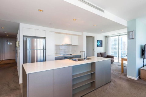 Artique Surfers Paradise - Official - Geraldton Accommodation 1