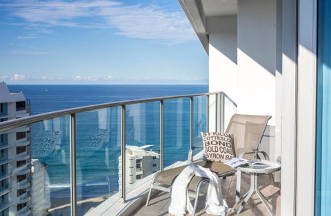 Artique Surfers Paradise - Official - Geraldton Accommodation 0