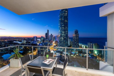 Artique Surfers Paradise - Official - Geraldton Accommodation 4