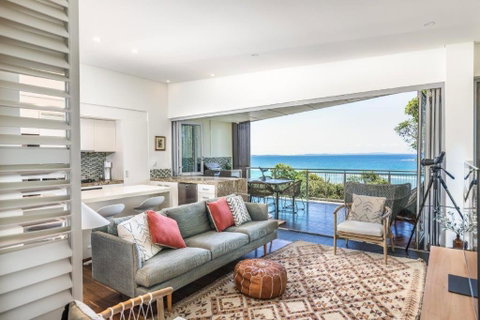 At Waves Penthouse Unit15 - Geraldton Accommodation 1
