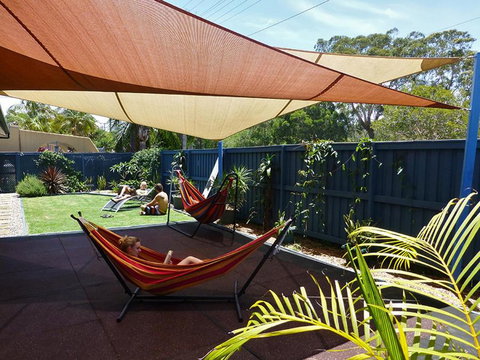 Aussitel Backpackers - Geraldton Accommodation 0