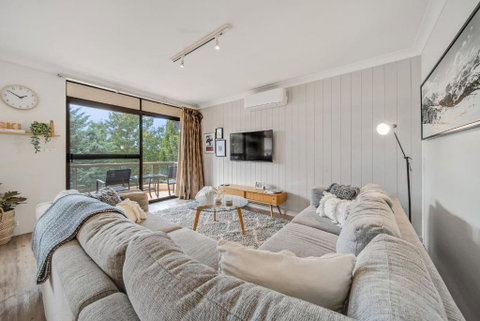 Avalanche 3 - 3BR Apartment L Central Location L Balcony L WiFi - Geraldton Accommodation 2
