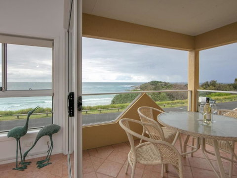 Avalon 1 - Geraldton Accommodation 3