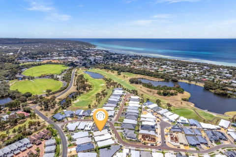 AZZURE On WATERVILLE - Geraldton Accommodation 1