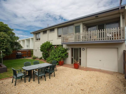 Banksia Seven - Geraldton Accommodation 0