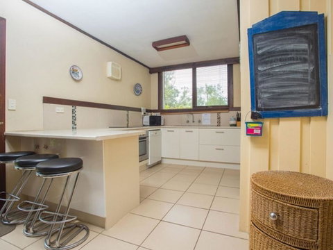 Banksia Seven - Geraldton Accommodation 3