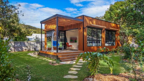 Barefoot - Pearl Beach Wifi Family Friendly - Geraldton Accommodation 1