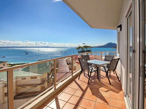Barrington, 707/35-45 Shoal Bay Road - Geraldton Accommodation 0