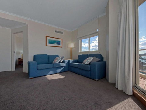Barrington, 707/35-45 Shoal Bay Road - Geraldton Accommodation 3