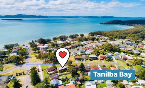 Bay Getaway - Beach, Nature Walks And A Two Storey House - Geraldton Accommodation 2