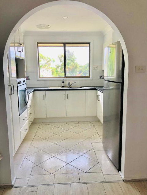 Bay Getaway - Beach, Nature Walks And A Two Storey House - Geraldton Accommodation 1
