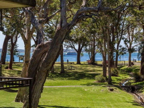 Bay Parklands 28 Pool Tennis Court And Stunning Views - Geraldton Accommodation 0