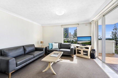 The Ritz Resort Heated Pool - Geraldton Accommodation 13