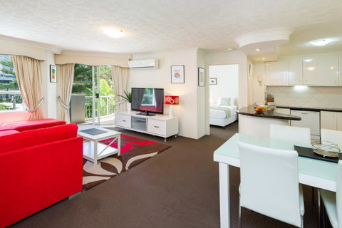 The Ritz Resort Heated Pool - Geraldton Accommodation 3