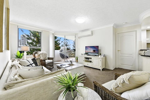 The Ritz Resort Heated Pool - Geraldton Accommodation 20
