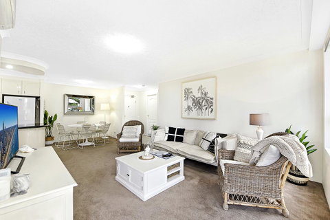 The Ritz Resort Heated Pool - Geraldton Accommodation 21