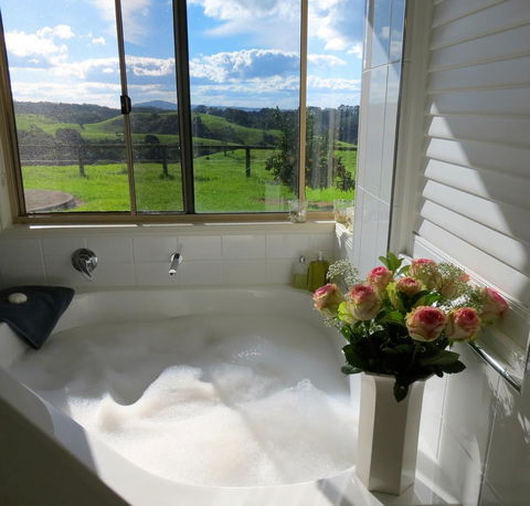 Maleny Springs Farm - Geraldton Accommodation 4