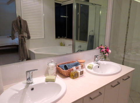 Maleny Springs Farm - Geraldton Accommodation 3