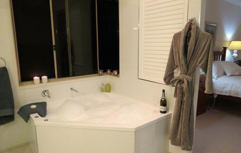 Maleny Springs Farm - Geraldton Accommodation 8