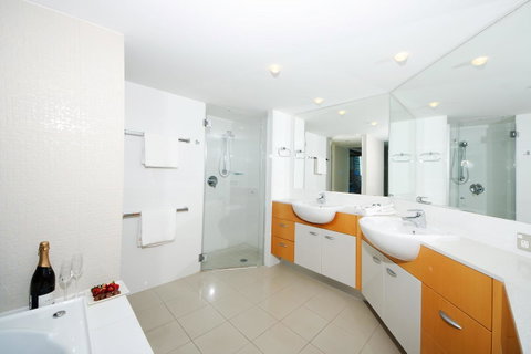 Trilogy Surfers Paradise - Geraldton Accommodation 21