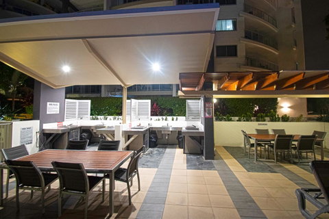 Trilogy Surfers Paradise - Geraldton Accommodation 16