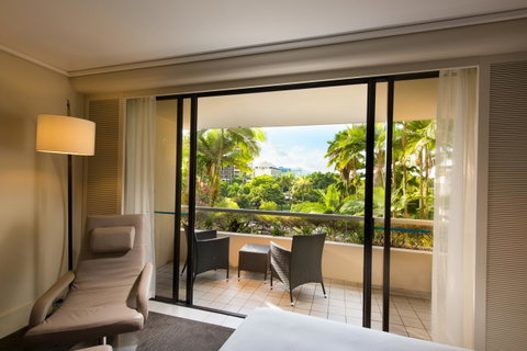 Hilton Cairns - Geraldton Accommodation 10