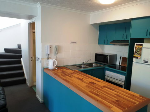 Surfers Beach Resort 2 - Geraldton Accommodation 31