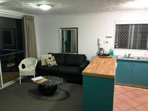 Surfers Beach Resort 2 - Geraldton Accommodation 17