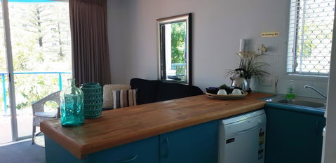 Surfers Beach Resort 2 - Geraldton Accommodation 18