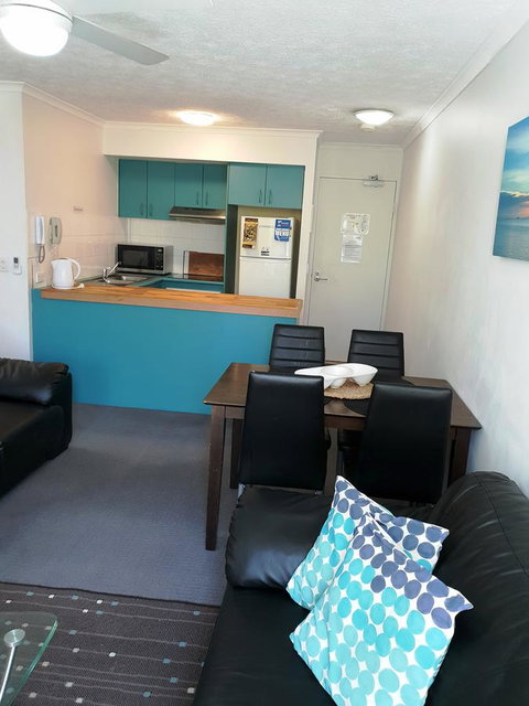 Surfers Beach Resort 2 - Geraldton Accommodation 30