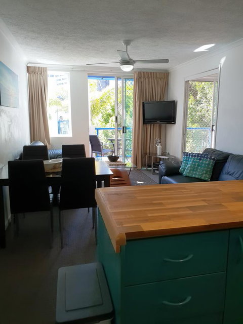 Surfers Beach Resort 2 - Geraldton Accommodation 29