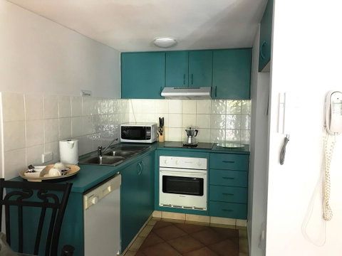 Surfers Beach Resort 2 - Geraldton Accommodation 33