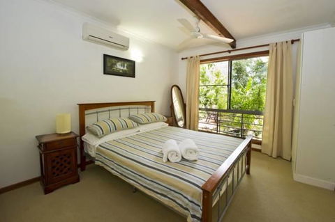 Magnetic Island Holiday House - Geraldton Accommodation 7