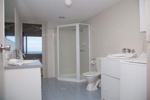 Samarinda Jewel By The Sea - Geraldton Accommodation 5